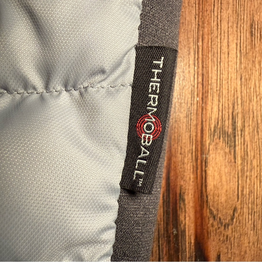 The North Face Men's Kilowatt Thermoball Hooded Jacket Quilted Grey Size Medium - Picture 4 of 13